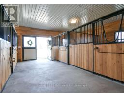 465 RIDGE ROAD E - 33