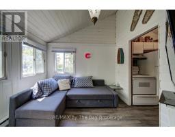33 17TH STREET N - 15