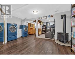 13 HALLEN DRIVE - 41