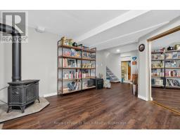13 HALLEN DRIVE - 42