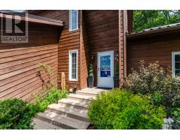 13 HALLEN DRIVE - 8