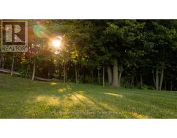 12 MATSON DRIVE - 20
