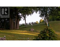 12 MATSON DRIVE - 21