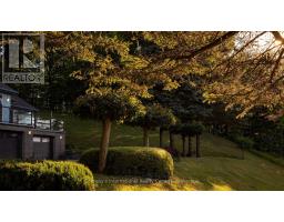 12 MATSON DRIVE - 23