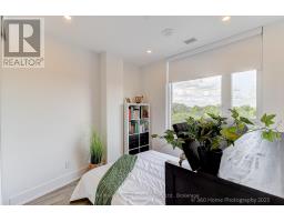 534 - 3100 KEELE STREET - 14