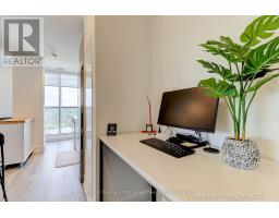 534 - 3100 KEELE STREET - 21