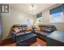 84 CASSANDER CRESCENT - 28
