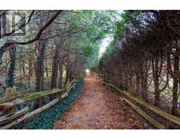 LT 17 PL 594 COURTNEY COURT S - 9
