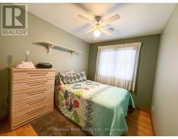 154 15TH AVE CLOSE - 18