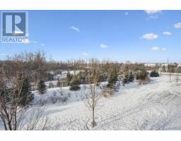 204 - 25 KAY CRESCENT - 31