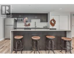 204 - 25 KAY CRESCENT - 34