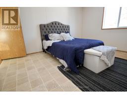 6 OLYMPIA AVENUE - 17