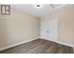 227 SAUGEEN STREET - 23
