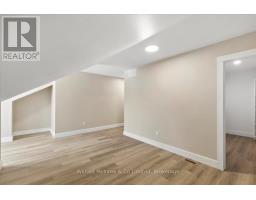 227 SAUGEEN STREET - 30