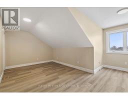 227 SAUGEEN STREET - 31