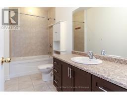 308 - 25 BEAVER STREET S - 32