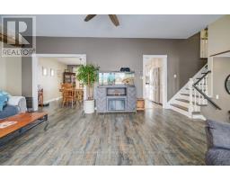 77 2ND STREET CRESCENT - 10
