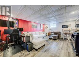 77 2ND STREET CRESCENT - 35