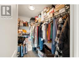 140 LAKE BREEZE DRIVE - 20