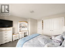 140 LAKE BREEZE DRIVE - 25