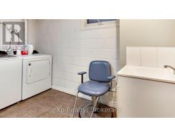 408 MCNAB STREET - 28