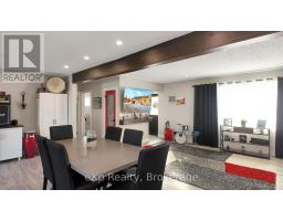 408 MCNAB STREET - 8
