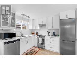 70 APPLEWOOD BOULEVARD - 11