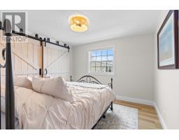 70 APPLEWOOD BOULEVARD - 22