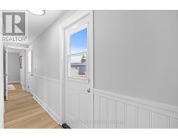 70 APPLEWOOD BOULEVARD - 31