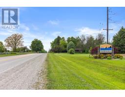 70 APPLEWOOD BOULEVARD - 33