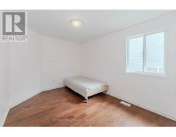 4 DARLING CRESCENT - 31