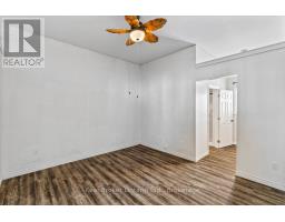 241787 16 CONCESSION - 24