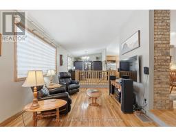3 WOODLAND COURT - 10