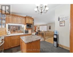 3 WOODLAND COURT - 18