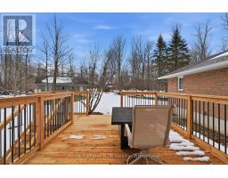 3 WOODLAND COURT - 25
