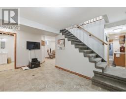 3 WOODLAND COURT - 33