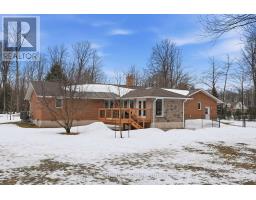 3 WOODLAND COURT - 48