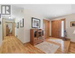 3 WOODLAND COURT - 9