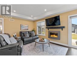 44 HURON HEIGHTS DRIVE - 20