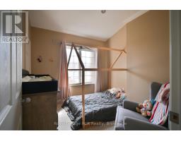 444 GRANDVIEW ROAD - 9
