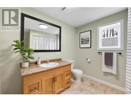 25 LEE CRESCENT - 25
