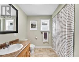 25 LEE CRESCENT - 26