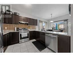 24 COURTNEY STREET - 16