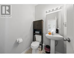 24 COURTNEY STREET - 20