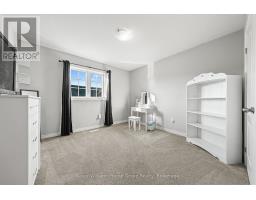 24 COURTNEY STREET - 29