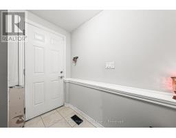 24 COURTNEY STREET - 35