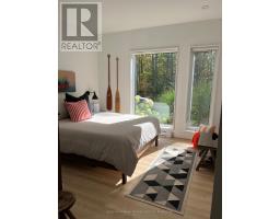736 2190 ISLAND - 23
