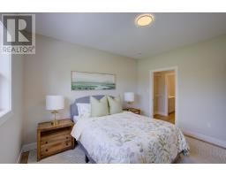 30 - 1182 QUEEN STREET - 13