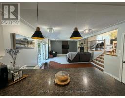 320 SUMMIT DRIVE - 19
