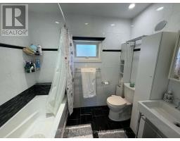 320 SUMMIT DRIVE - 26